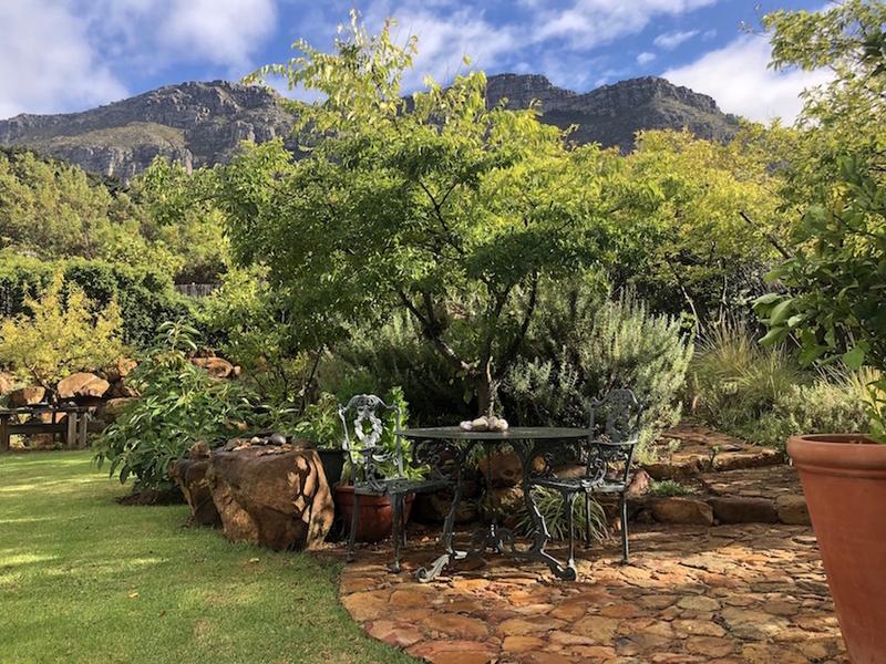 To Let 2 Bedroom Property for Rent in Hout Bay Western Cape